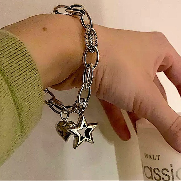Sterling Silver Heart Star Charm Chain Link Bracelet - Picture 2 of 7
